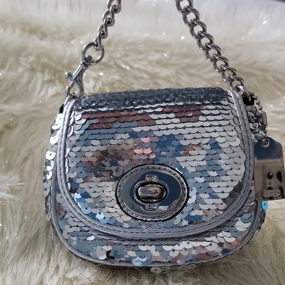 Coach Poppy Limited Edition Silver Sequin Micro Bag - Picture 3 of 16
